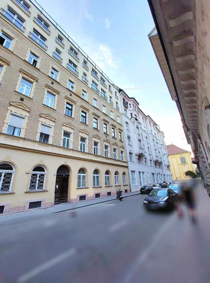 Downtown Acacia Str Apartment Budapest Luaran gambar