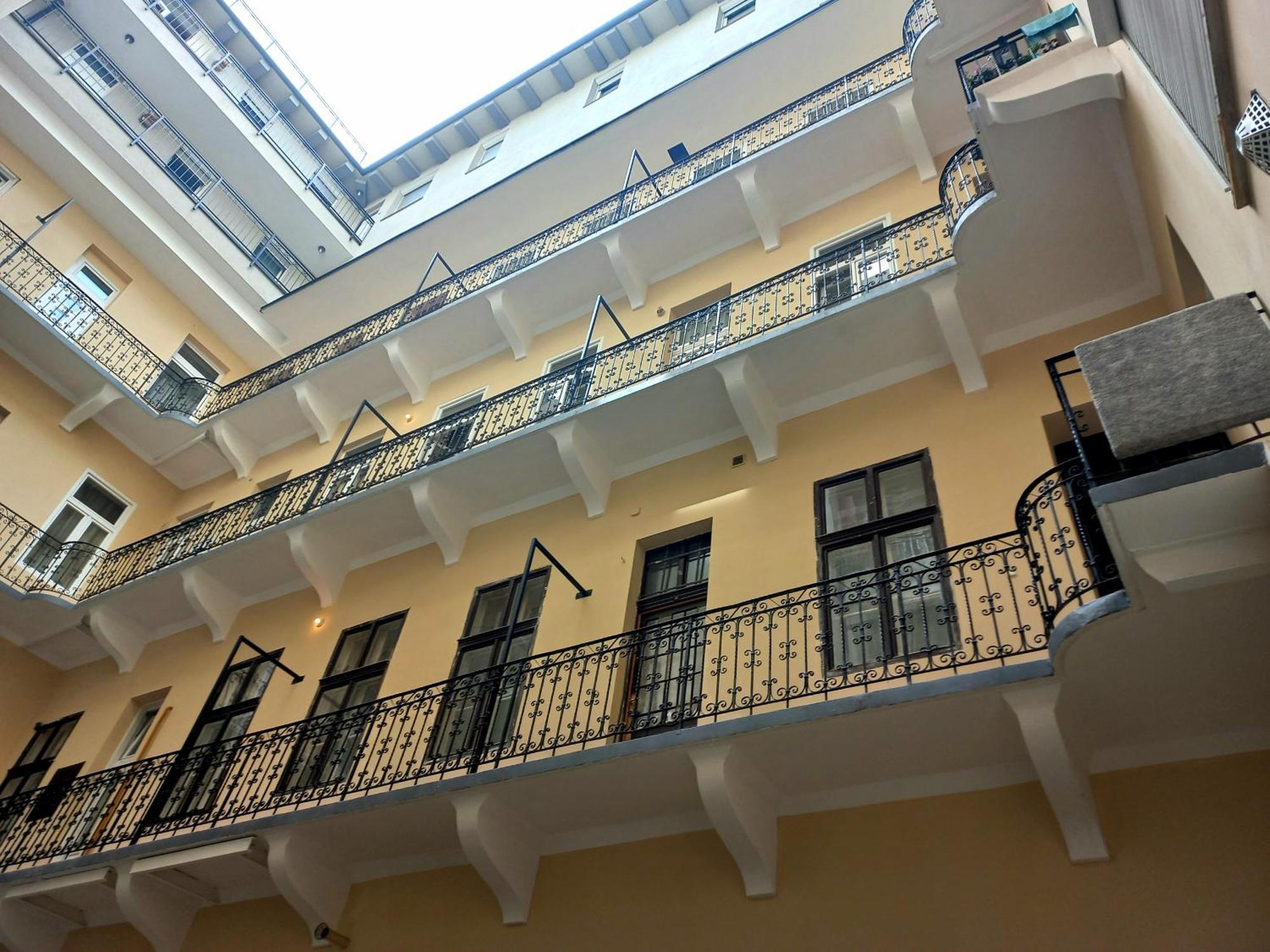 Downtown Acacia Str Apartment Budapest Luaran gambar